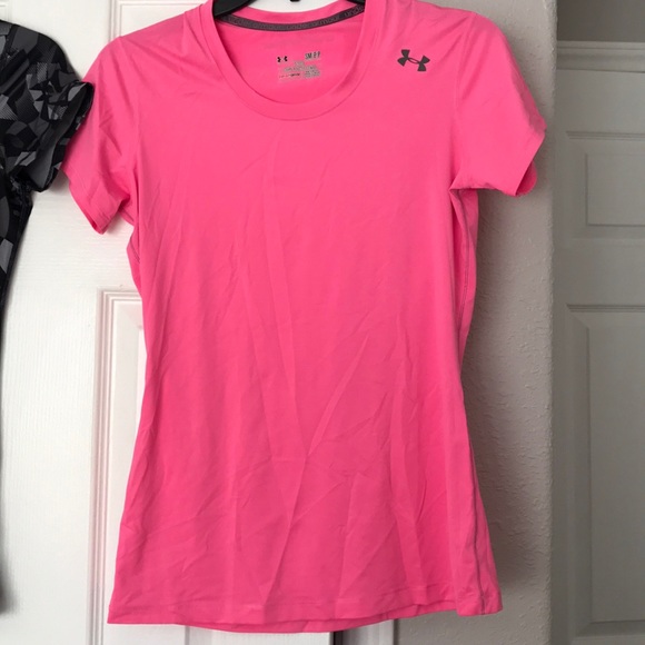 Woman’s UNDER ARMOUR bundle - Picture 4 of 5